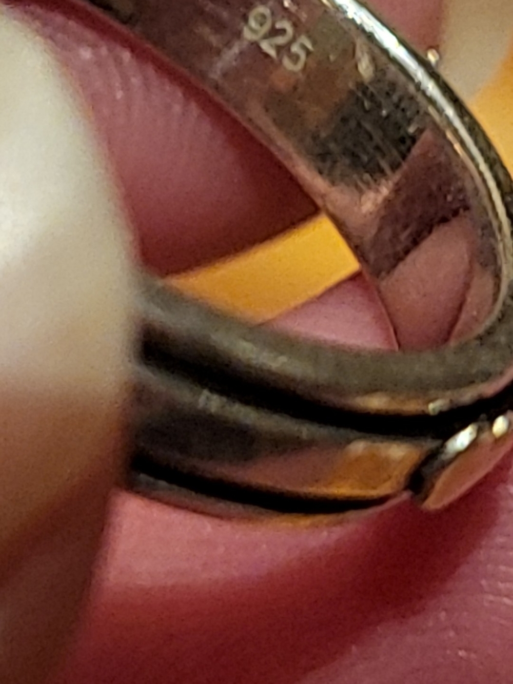 Sundance Sterling Silver Spinner Ring With Gold Plated Hearts - Picture 7 of 7